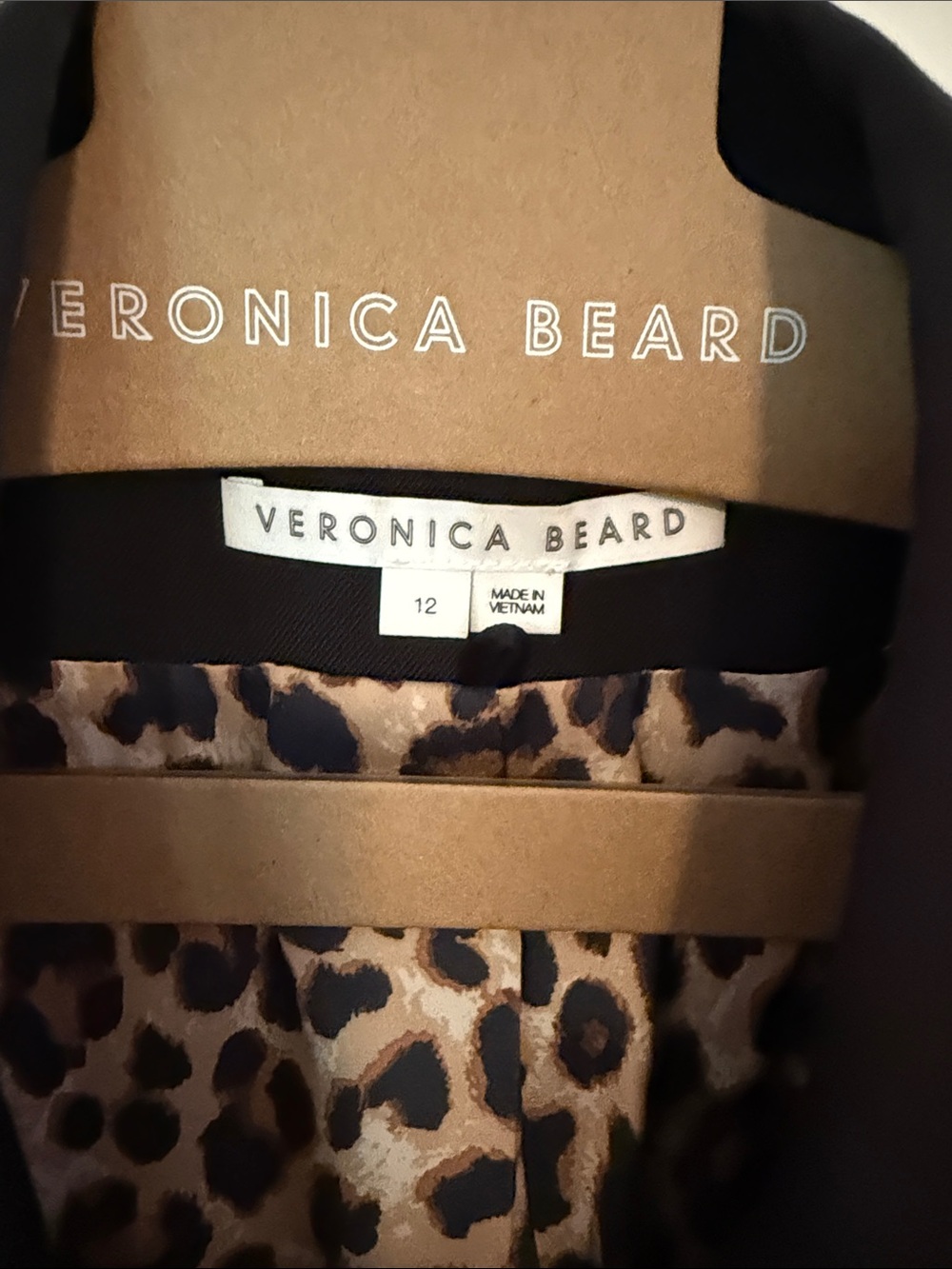 Veronica Beard Black Blazer with Leopard Lining - Picture 5 of 8